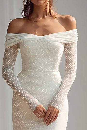 Robe de mariée ivoire froncé fourreau à épaules dénudées